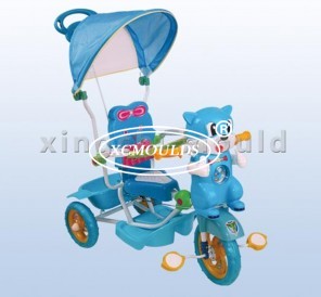 童車(chē)模具